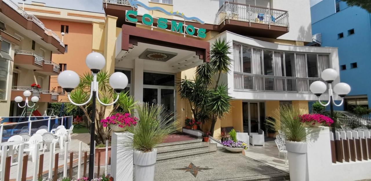 Hotel Cosmos Rímini Exterior foto